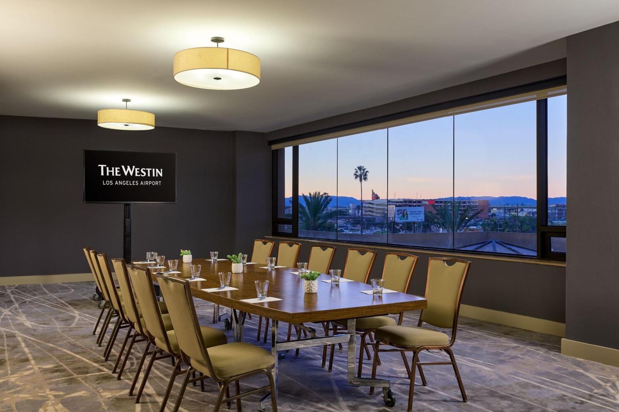 The Westin Los Angeles Airport Экстерьер фото