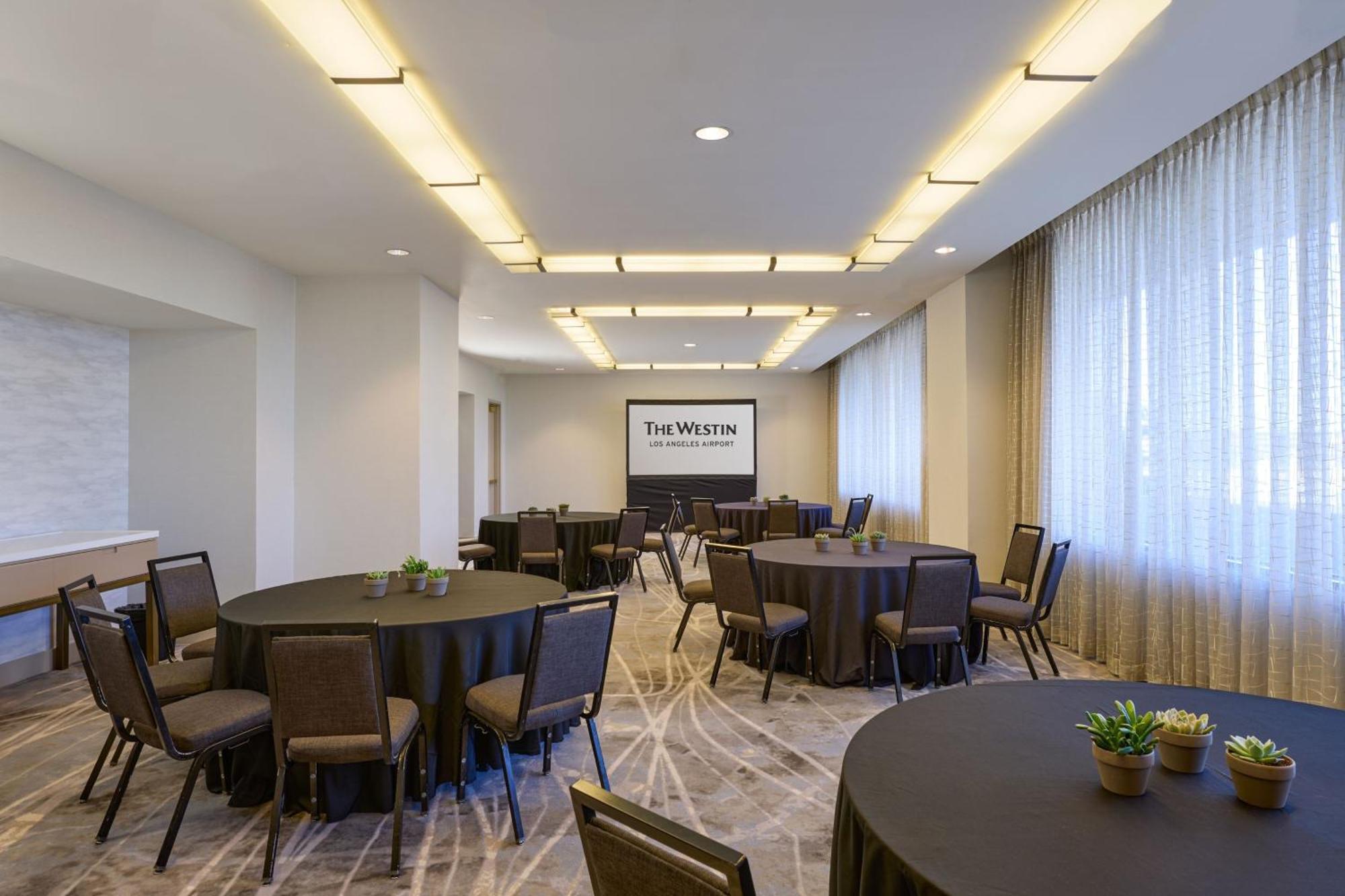 The Westin Los Angeles Airport Экстерьер фото