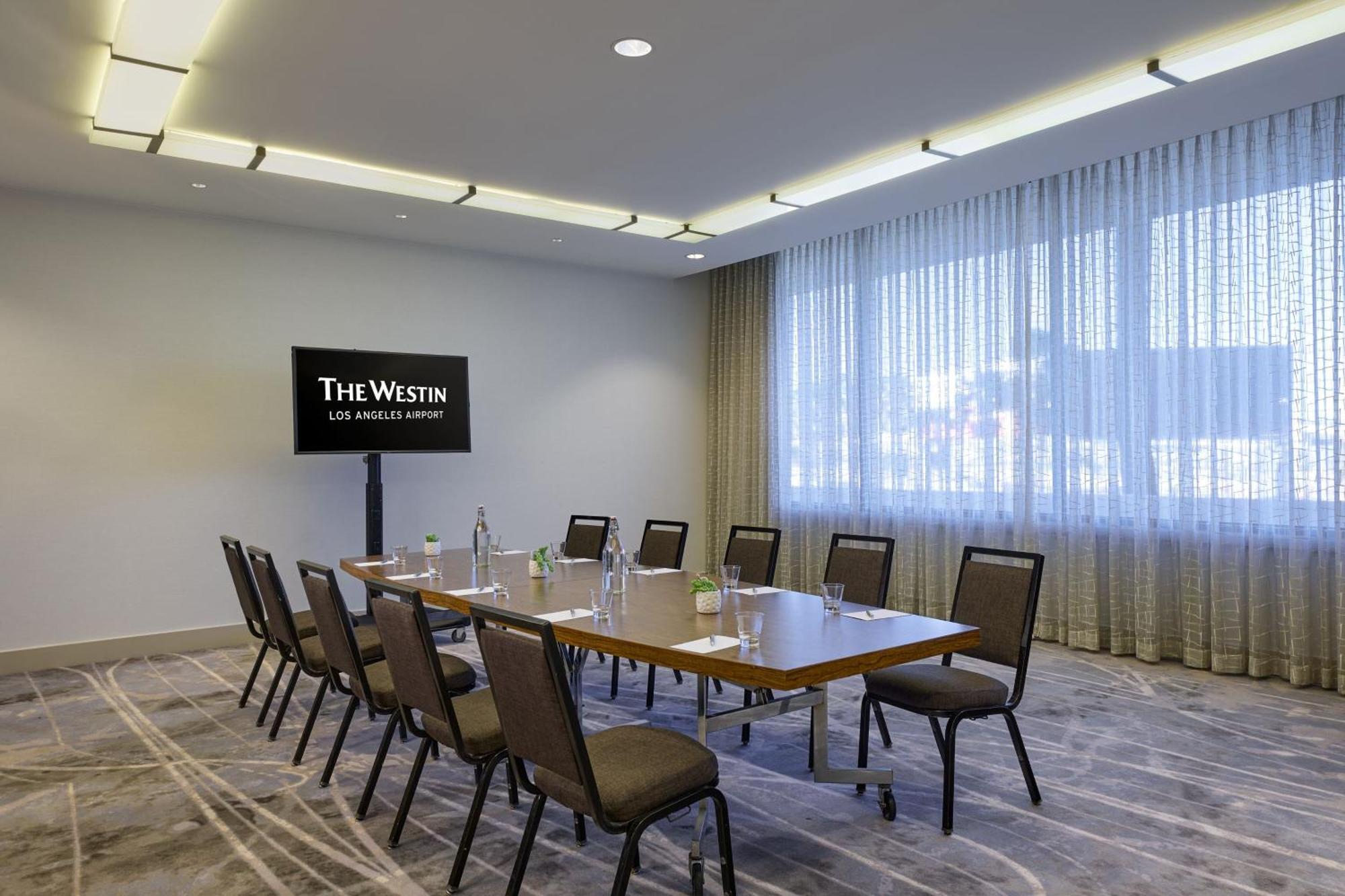 The Westin Los Angeles Airport Экстерьер фото