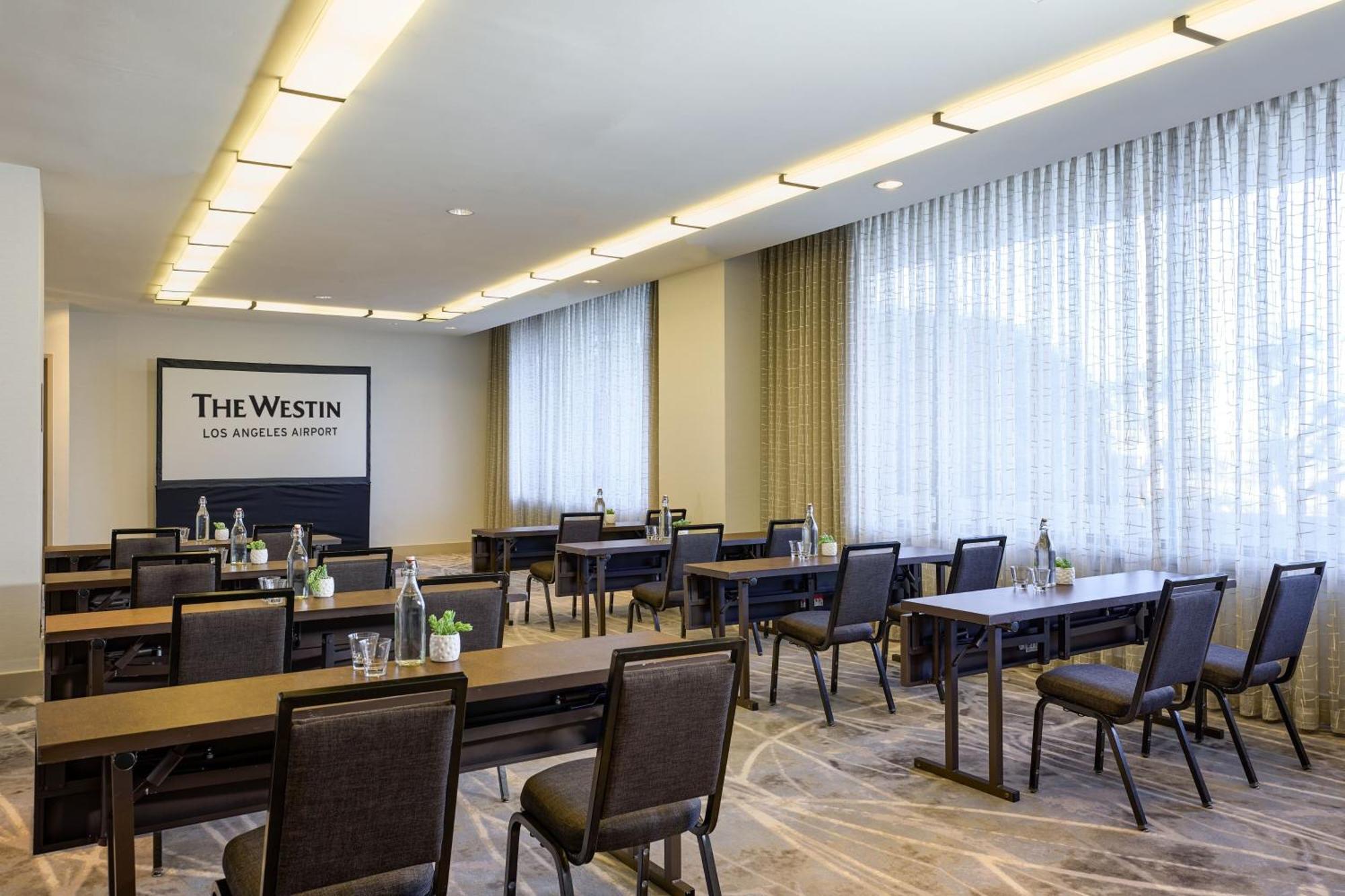 The Westin Los Angeles Airport Экстерьер фото