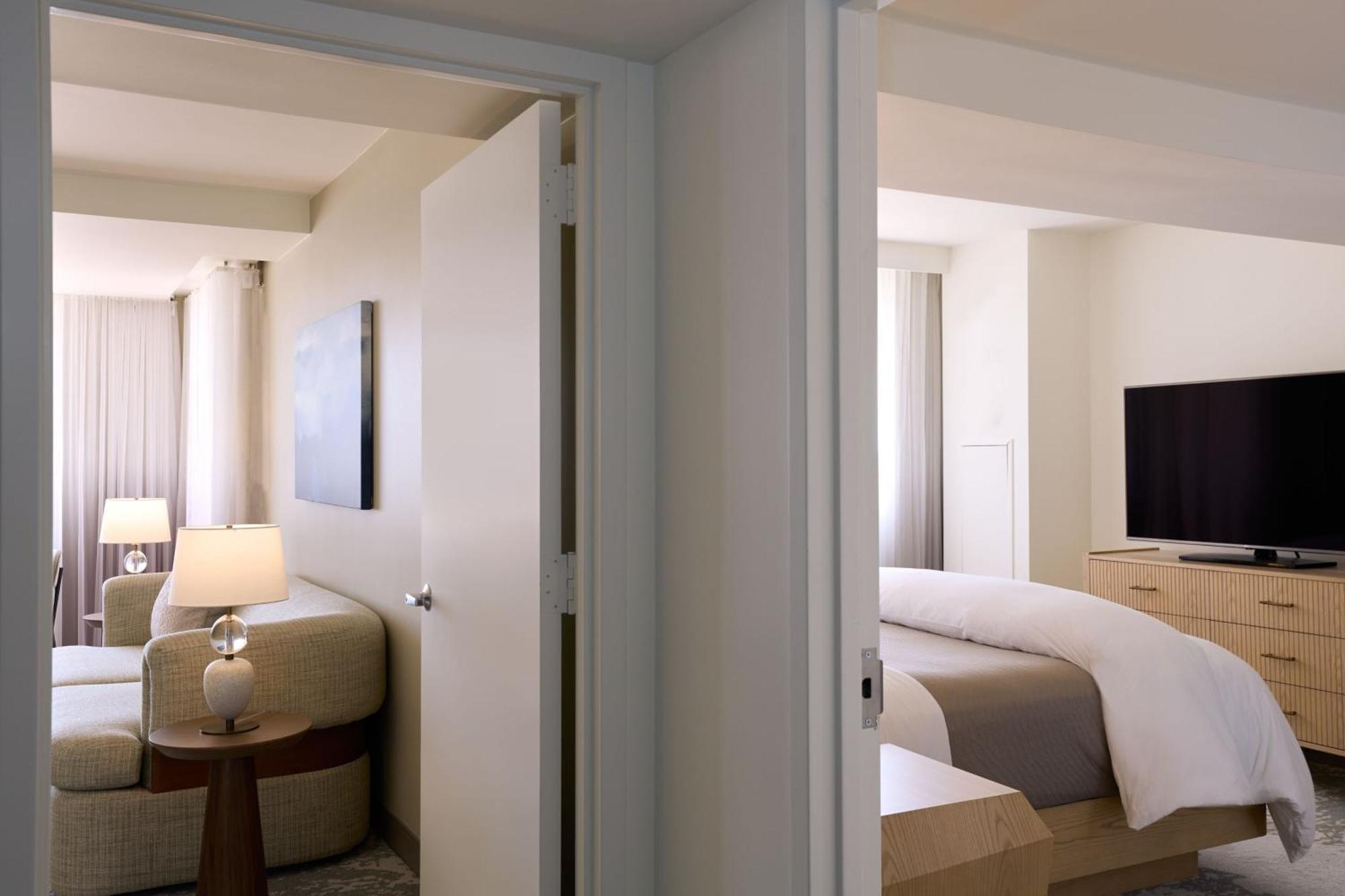 The Westin Los Angeles Airport Экстерьер фото